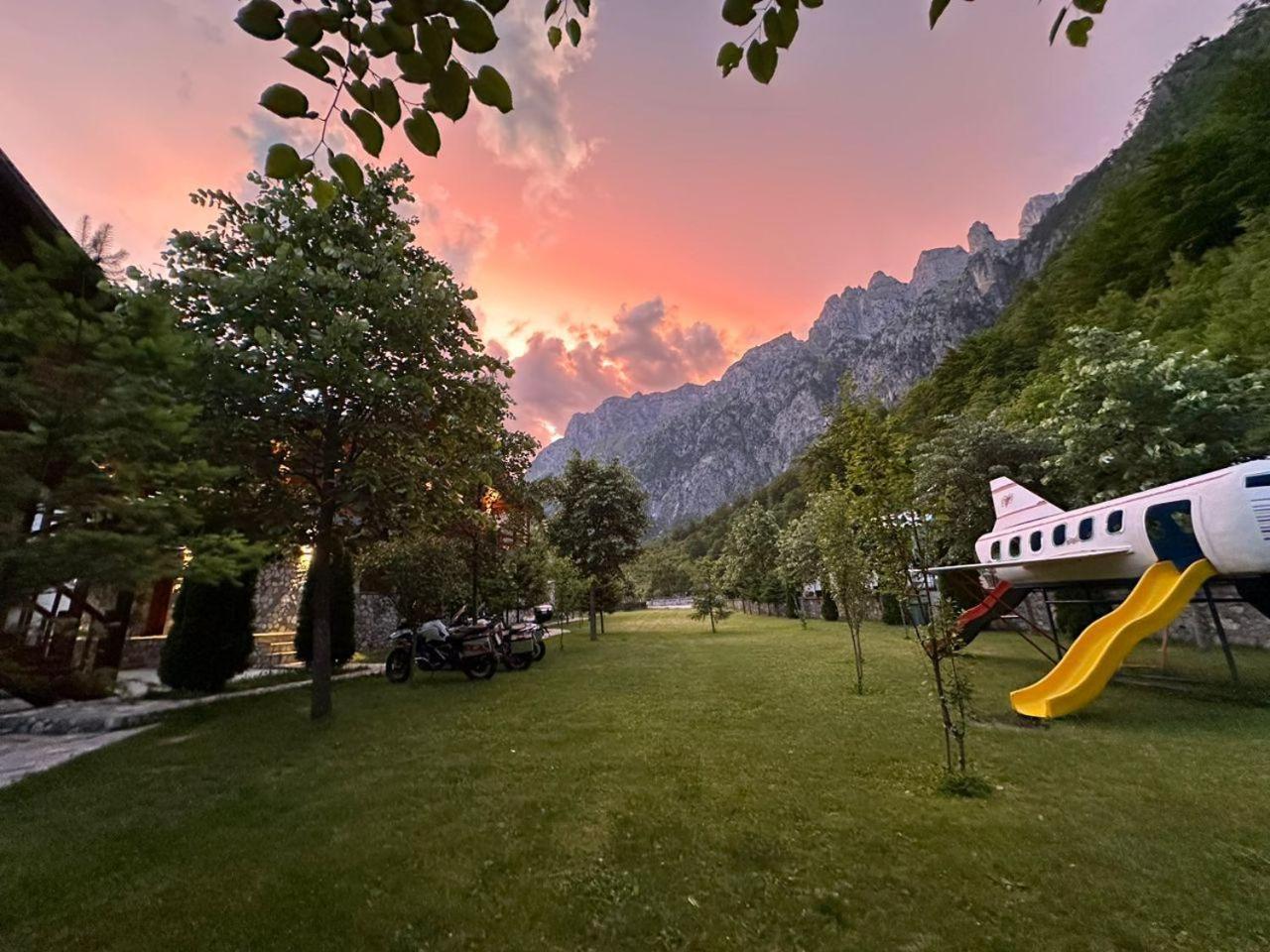 Valbona Relax Hotel Exterior photo